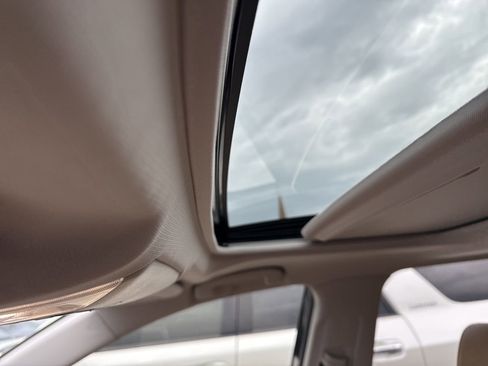 Used 2025 Toyota RAV4 XLE Premium image 7