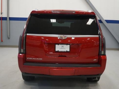Used 2015 Cadillac Escalade Platinum image 5
