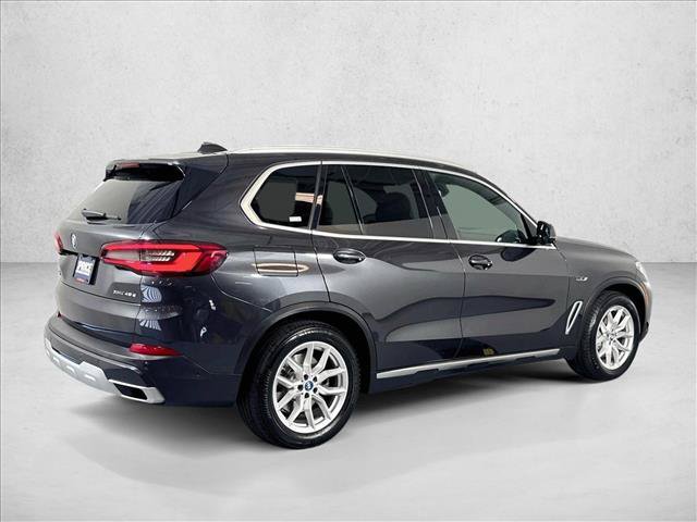 Used 2022 BMW X5 xDrive45e w/ Premium Package AWD/4WD image 5
