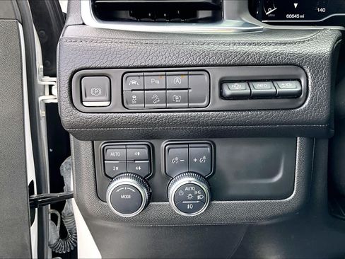 Certified 2023 GMC Yukon XL Denali AWD/4WD image 66