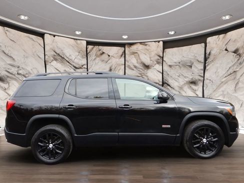 Used 2017 GMC Acadia SLT image 7