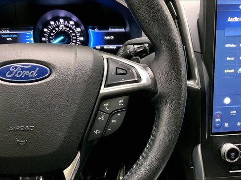 Used 2022 Ford Edge Titanium w/ Equipment Group 301A AWD/4WD image 25