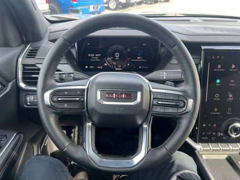 Certified 2025 GMC Acadia Elevation image 16