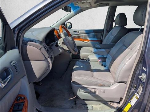 Used 2009 Toyota Sienna XLE Limited FWD image 15