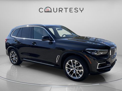 Used 2023 BMW X5 xDrive40i w/ Premium Package image 10