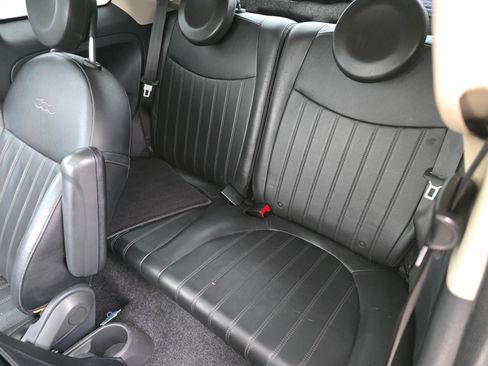 Used 2018 FIAT 500 Lounge image 27