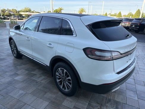 Used 2022 Lincoln Nautilus Reserve w/ Luxury Package image 4