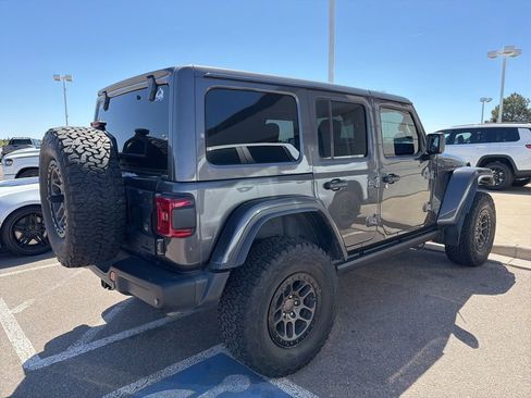 Used 2021 Jeep Wrangler Unlimited Rubicon w/ Xtreme Recon 35" Tire Package AWD/4WD image 3