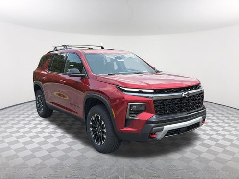 New 2026 Chevrolet Traverse Z71 w/ Enhanced Driving Package AWD/4WD image 3