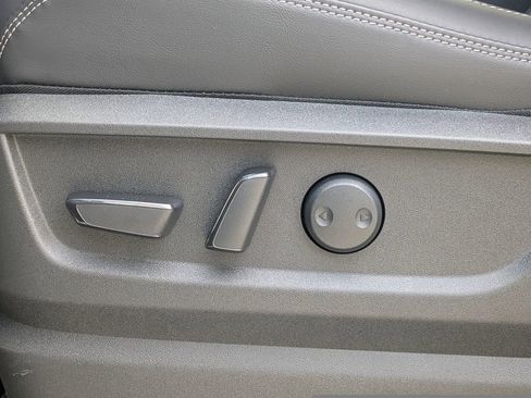 New 2026 Nissan Armada SL w/ Captain's Chari Seat Package image 20