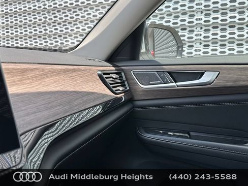 Used 2026 Volkswagen Atlas SEL Premium R-Line AWD/4WD image 34