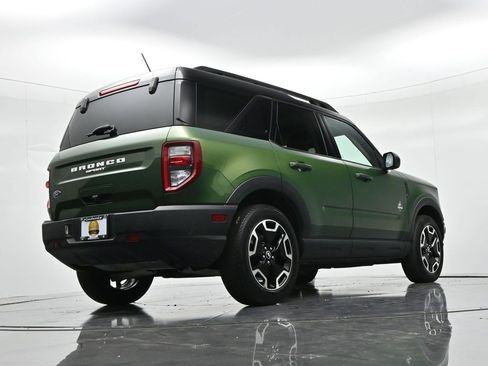 Used 2023 Ford Bronco Sport Outer Banks w/ Tech Package AWD/4WD image 23