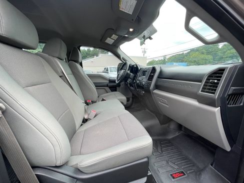 Used 2017 Ford F250 XL w/ Power Equipment Group AWD/4WD image 25