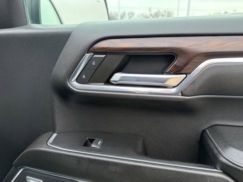 Used 2024 GMC Sierra 1500 SLT w/ SLT Premium Plus Package AWD/4WD image 50