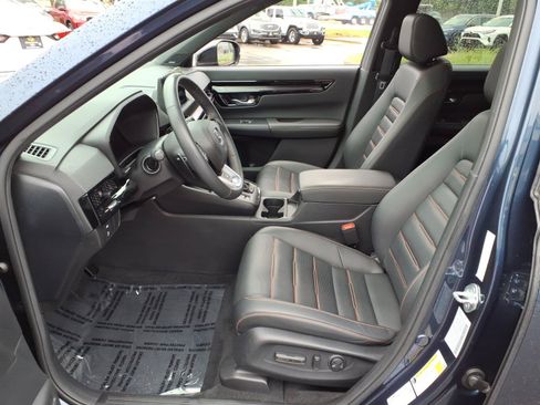 Used 2023 Honda CR-V Sport Touring image 4