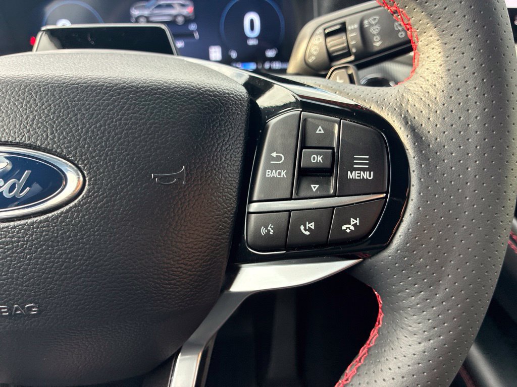 Used 2025 Ford Explorer ST AWD/4WD image 31