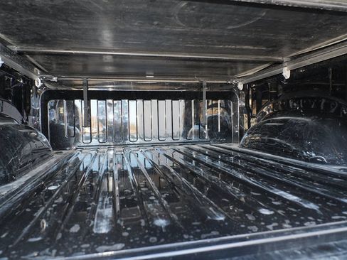 Used 2025 RAM 1500 Laramie AWD/4WD image 27