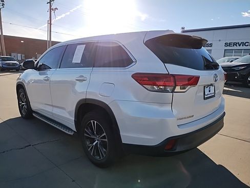 Used 2018 Toyota Highlander Plus image 9