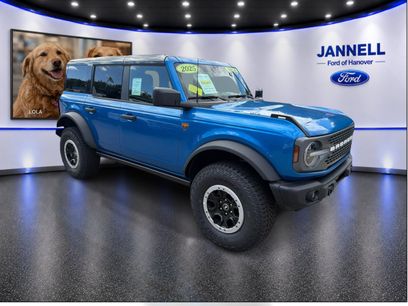 New 2025 Ford Bronco Badlands w/ Sasquatch Package