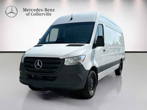 Used 2025 Mercedes-Benz Sprinter 2500 image 1