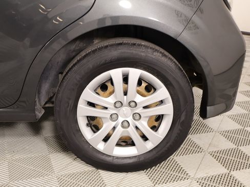 Used 2020 Chevrolet Sonic LT FWD image 17