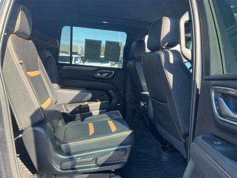 Used 2023 GMC Yukon XL AT4 image 13