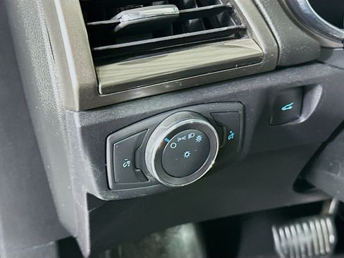 Used 2020 Ford Fusion SEL FWD image 17