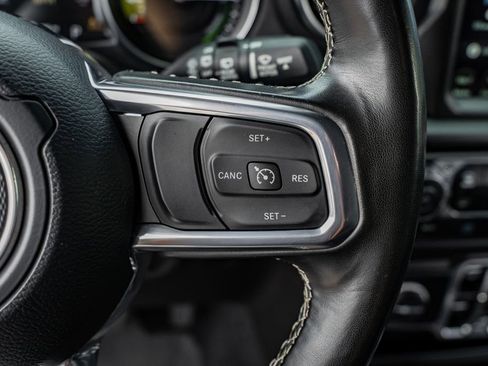 Used 2023 Jeep Wrangler Unlimited Sahara w/ Cold Weather Group AWD/4WD image 23