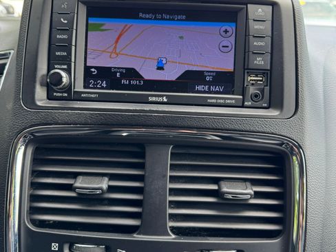 Used 2019 Dodge Grand Caravan GT FWD image 16