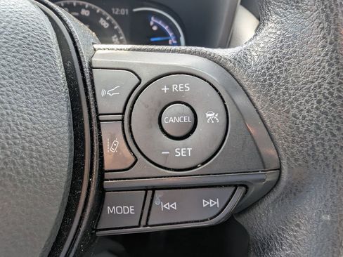 Used 2023 Toyota RAV4 XLE image 25