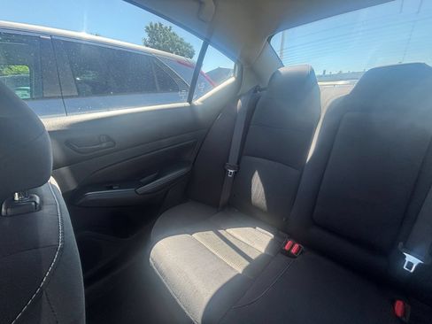Used 2025 Nissan Altima 2.5 SV FWD image 36