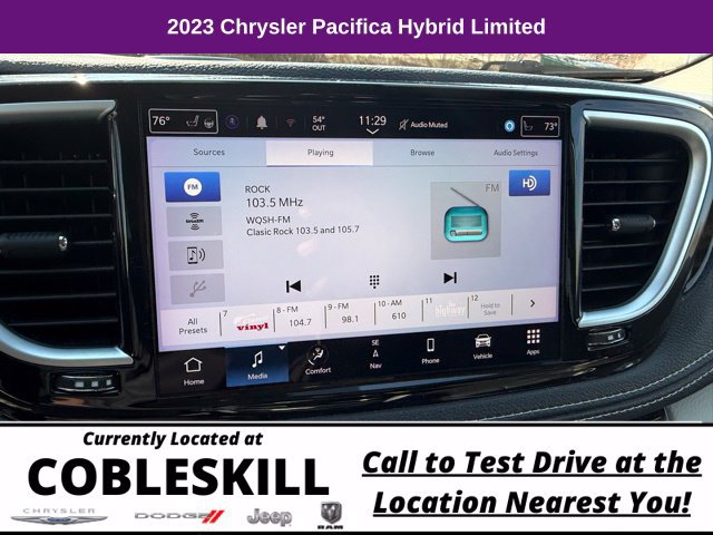 Used 2023 Chrysler Pacifica Limited FWD image 17
