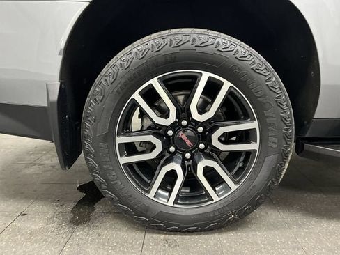 Certified 2023 GMC Yukon XL AT4 AWD/4WD image 34