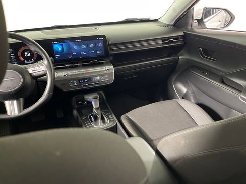 Certified 2025 Hyundai Kona SEL FWD image 17