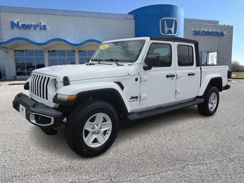 Used 2022 Jeep Gladiator Sport AWD/4WD image 2