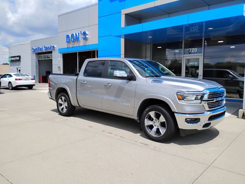 Used 2022 RAM 1500 Laramie AWD/4WD image 4
