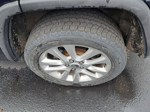 Used 2017 Jeep Grand Cherokee Limited image 9