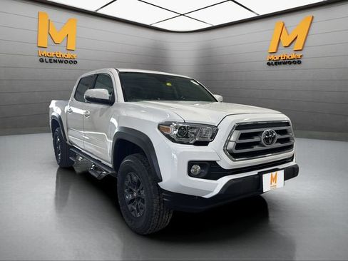 Used 2021 Toyota Tacoma SR5 w/ Trail Edition image 2