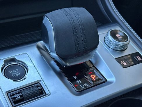 Used 2026 Jaguar F-PACE R-Dynamic S image 24