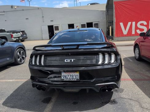 Used 2019 Ford Mustang GT Premium w/ GT Performance Package RWD image 5