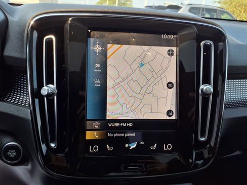 Used 2022 Volvo XC40 T5 R-Design w/ Advanced Package image 15