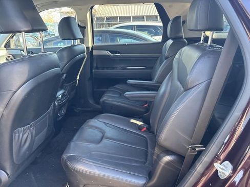 Used 2021 Hyundai Palisade SEL w/ Premium Package image 7