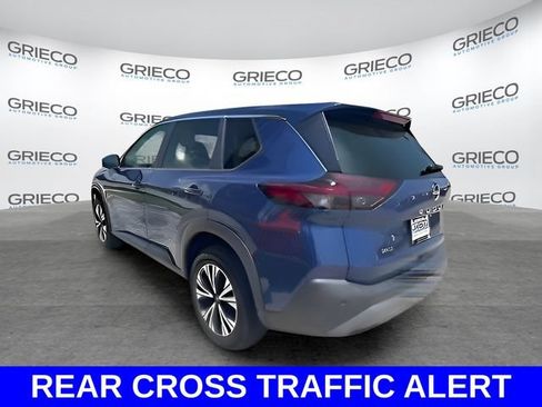 Used 2023 Nissan Rogue SV FWD image 4