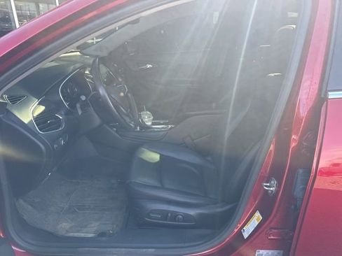 Used 2022 Chevrolet Malibu Premier image 18