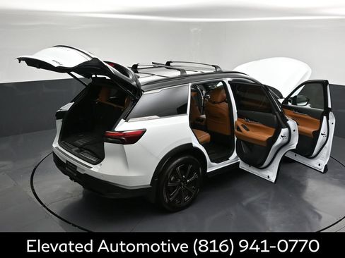 Certified 2026 INFINITI QX60 Autograph w/ Autograph Tech Package AWD/4WD image 35