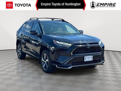 Used 2023 Toyota RAV4 SE w/ Weather & Moonroof Package