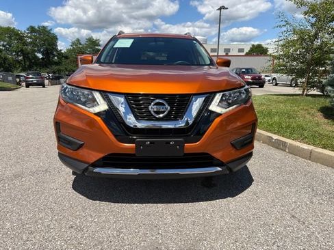 Used 2017 Nissan Rogue S w/ S Appearance Package FWD image 2