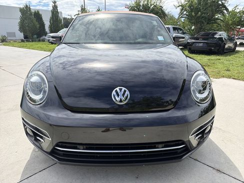 Used 2019 Volkswagen Beetle 2.0T FWD image 2