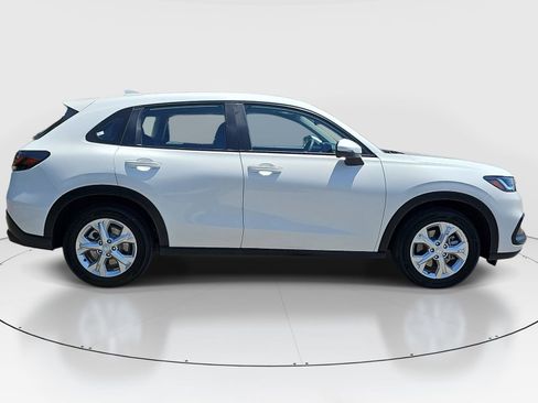 Used 2023 Honda HR-V LX image 4