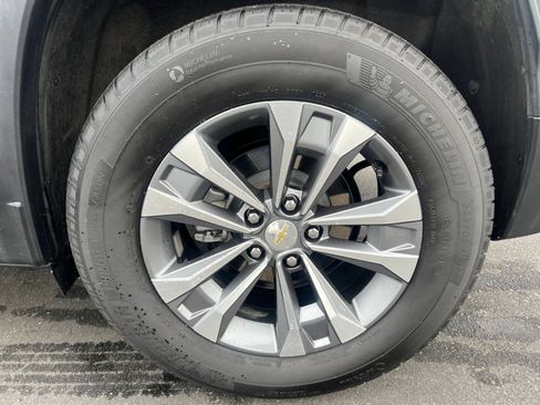 Used 2025 Chevrolet Equinox LT AWD/4WD image 30